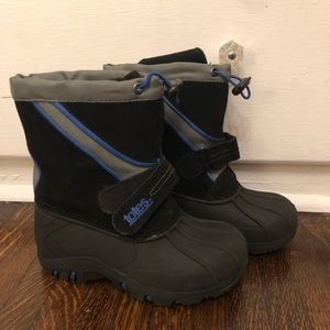 Totes snow boots, like new boys size 12